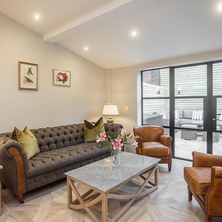 Historic City Centre Town House Честер Экстерьер фото