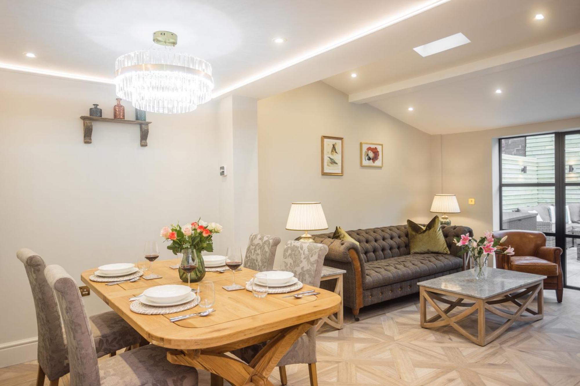 Historic City Centre Town House Честер Экстерьер фото